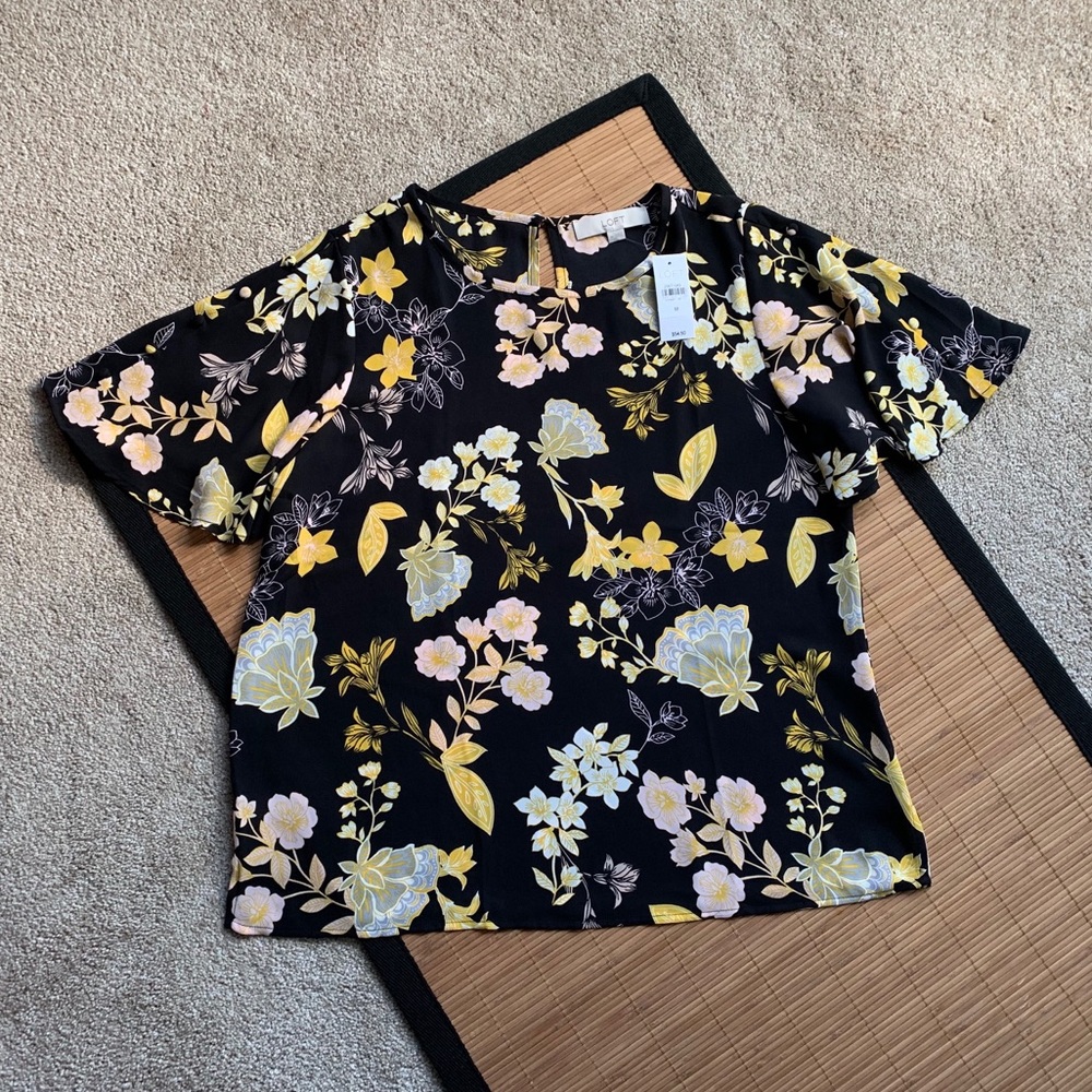 NWT Loft Flared Short Sleeve Floral Blouse